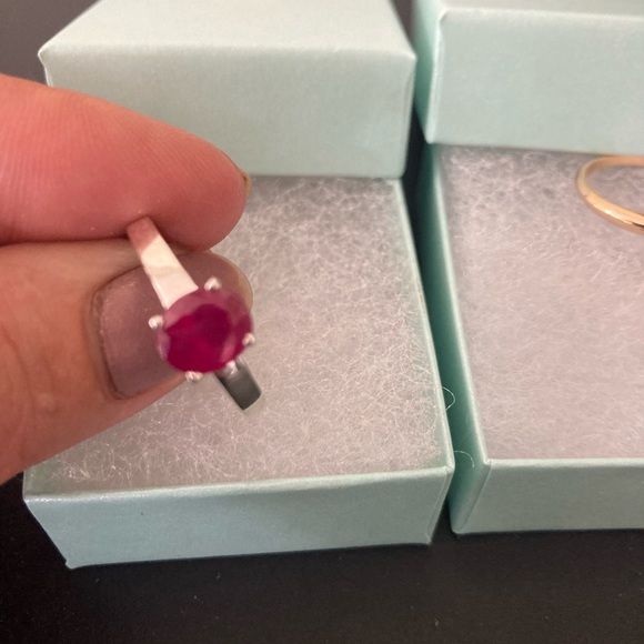 Burma Ruby Rings - Picture 8 of 9